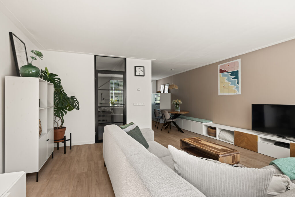 Hoekwoning te koop: Bezuidenhout 20, Amersfoort