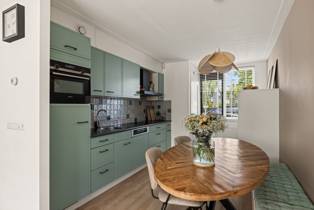 Hoekwoning te koop: Bezuidenhout 20, Amersfoort