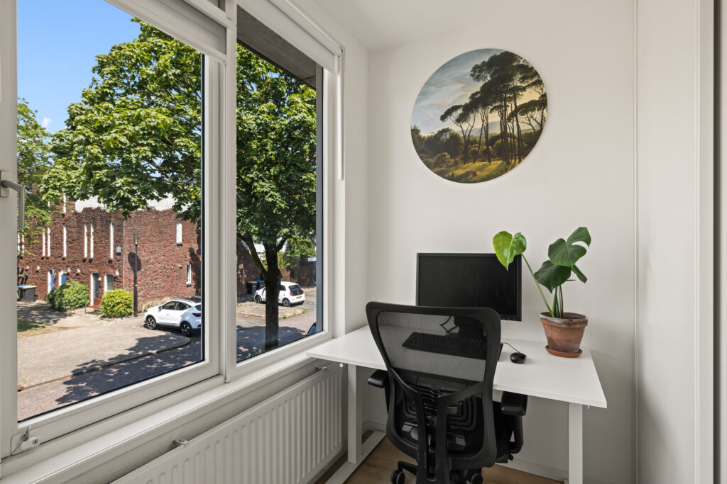 Hoekwoning te koop: Bezuidenhout 20, Amersfoort